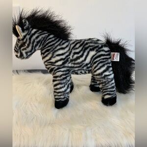 Ty (20) Plush Zebra with Black and White Stripes Serengeti 1999